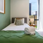 Unbeatable Central City Location 2 Bed Single Lvl