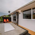 Heaven On Hagley - Sleeps 6