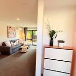 Tranquil 3 Bed Minutes To Cbd And Arena, Sleeps 7