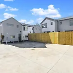 Apartment 5 On Armagh!