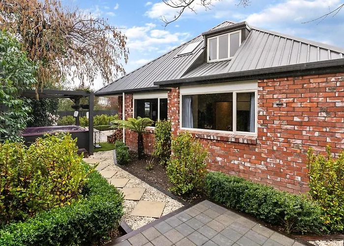 Christchurch Home Away From Home