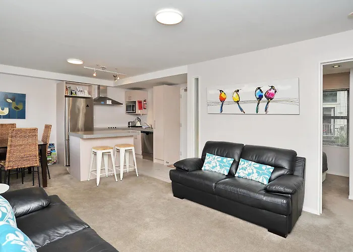 Carlton Villa 2 - Christchurch Holiday Homes