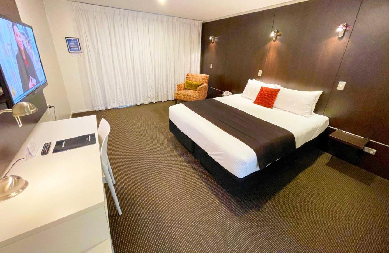The Towers On The Park Hotel 4*