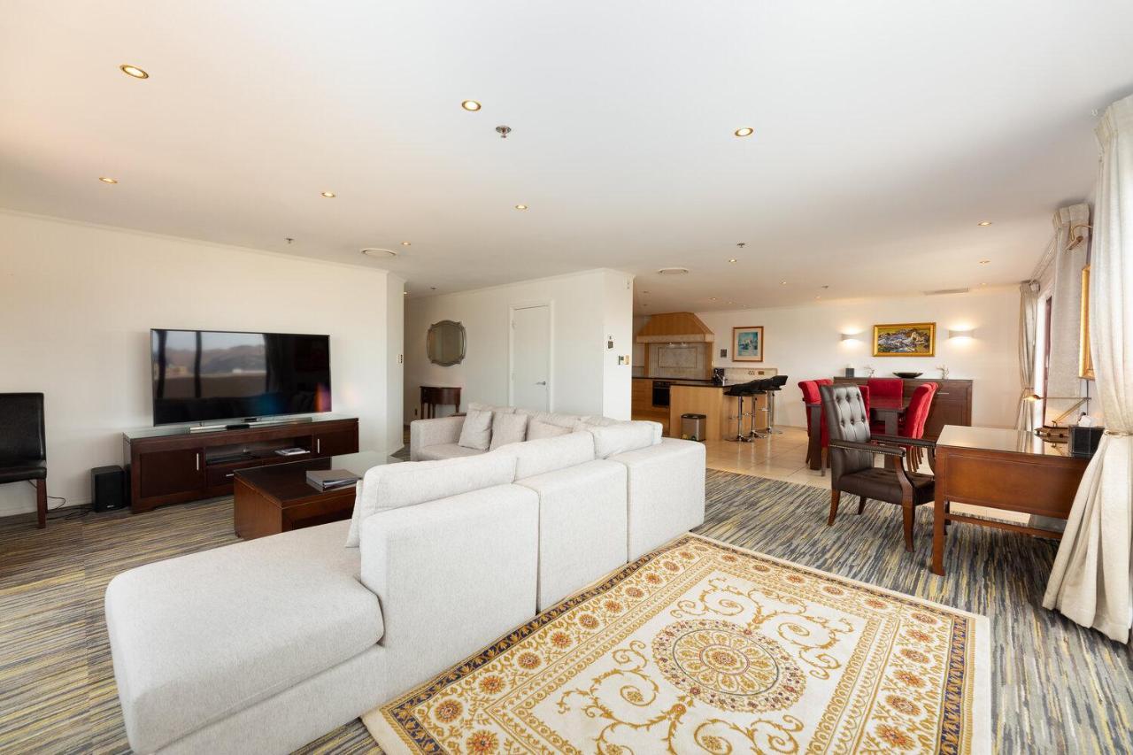 Fino Hotel & Suites