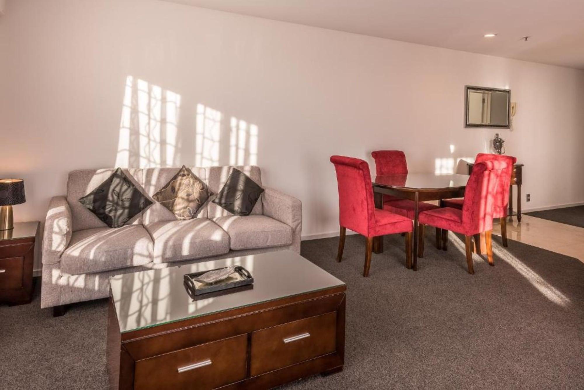 Fino Hotel & Suites Hotel