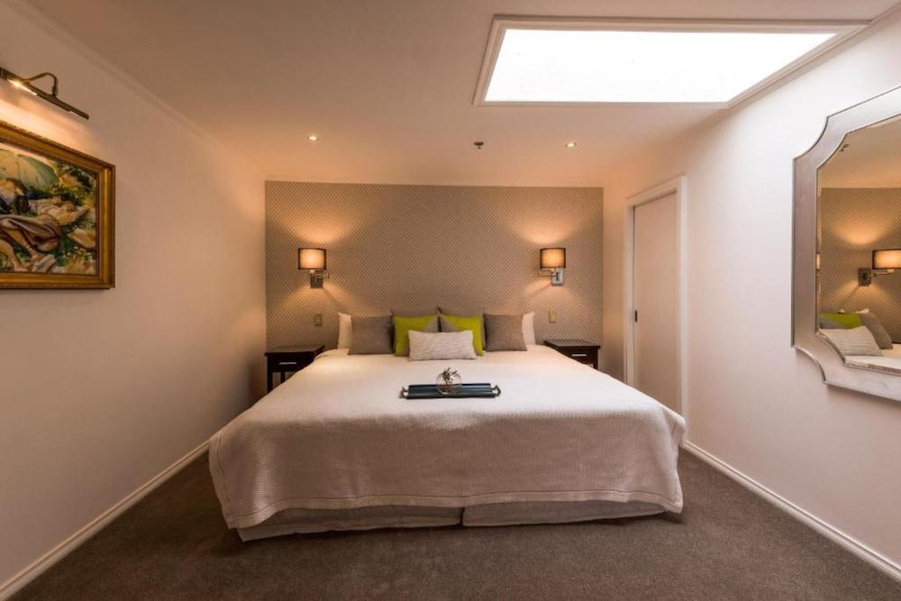 Fino Hotel & Suites Hotel 4*