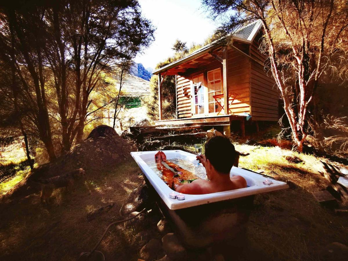 Manaaki Mai, Rustic Retreat Bush *