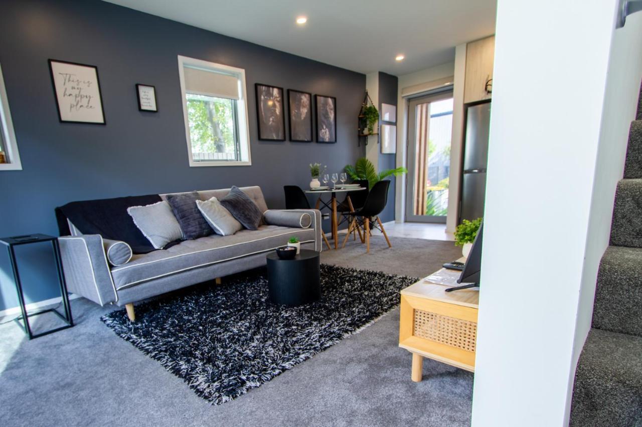 Hideout In Apartment *