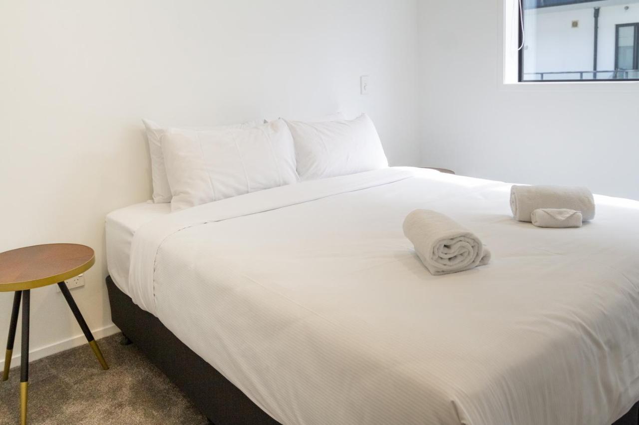 Sun Soaked Townhouse 2 Bed 2 Bath Apartment