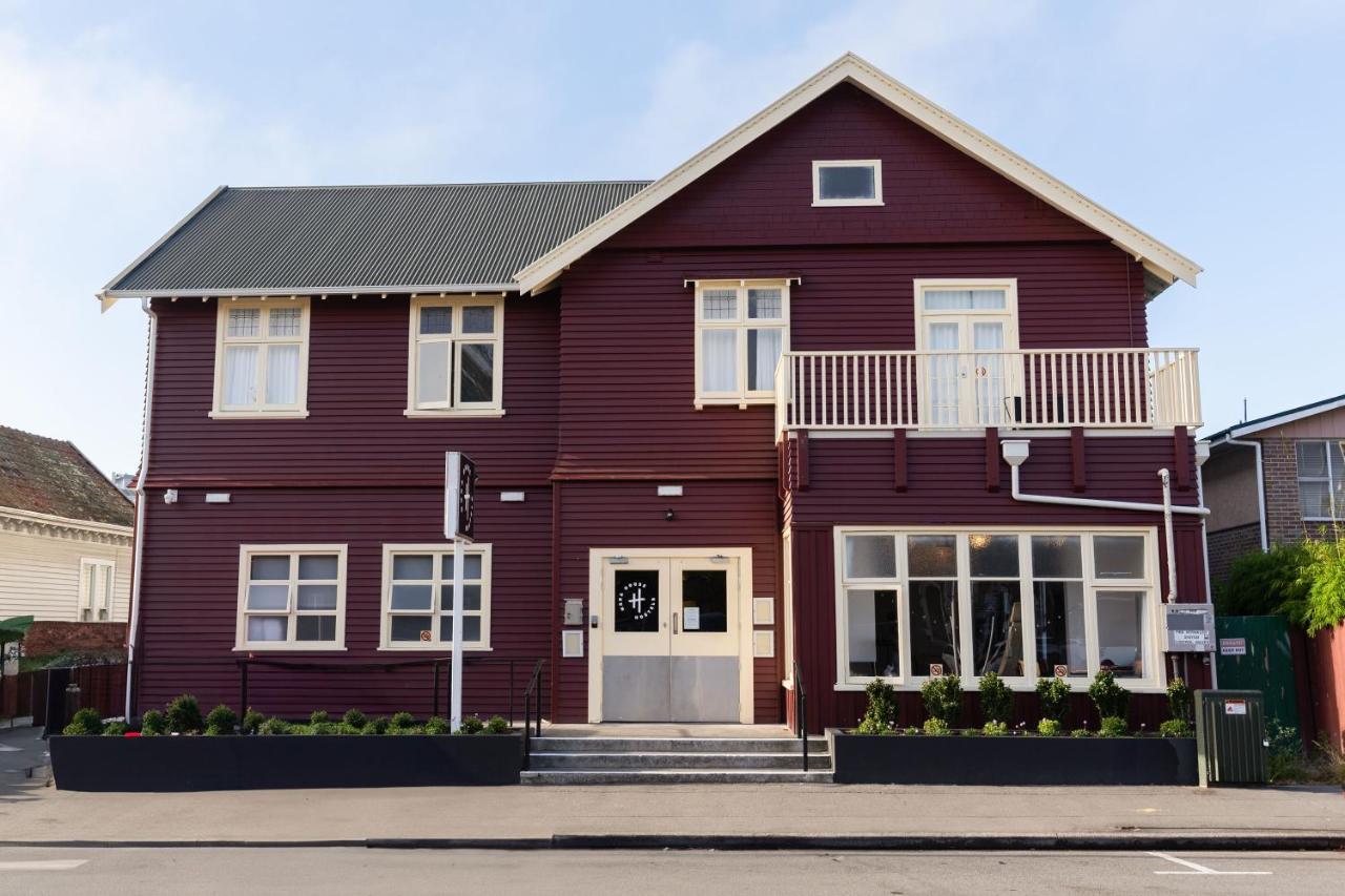 Haka House Hostel *