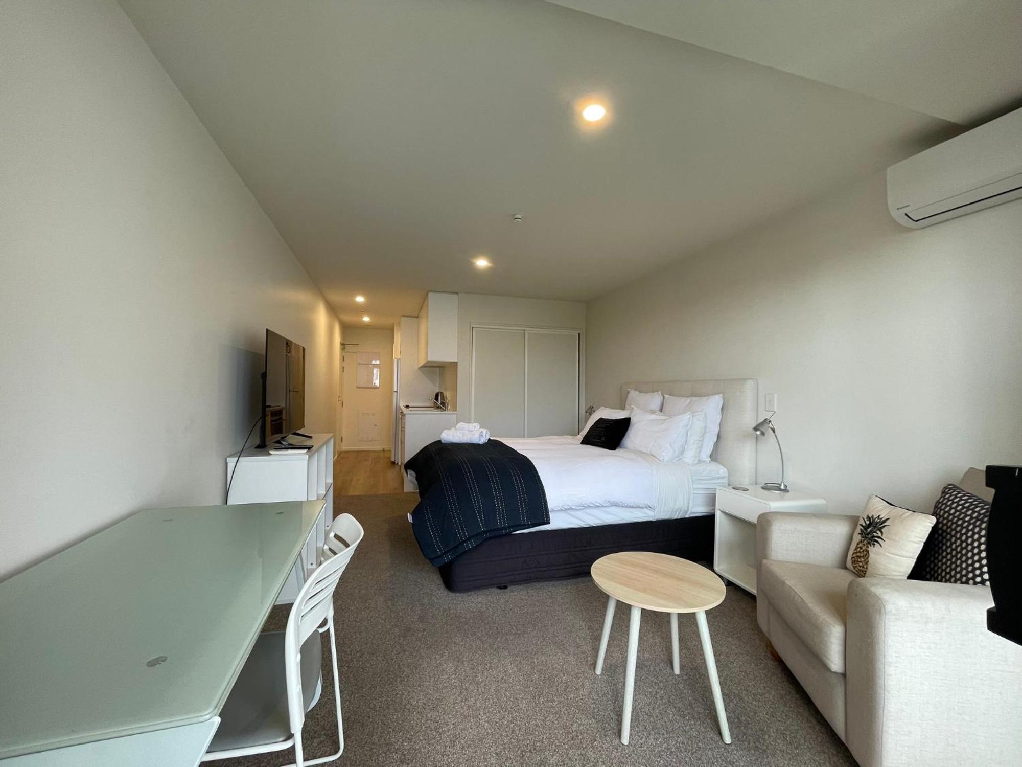 Luxury 1 Bedroom In Cbd Close To Convention Centre *
