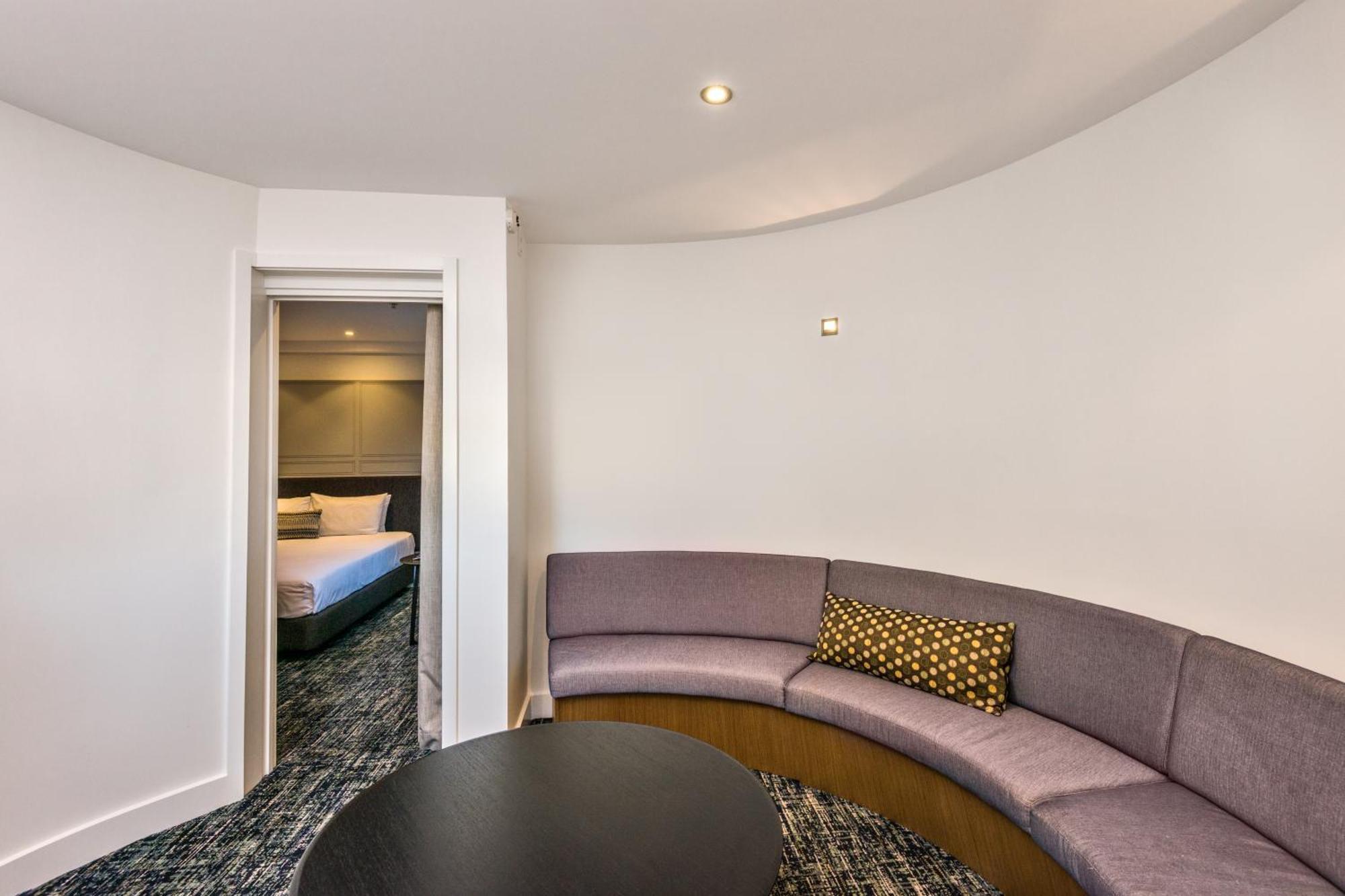 Chateau On The Park - Christchurch, A Doubletree By Hilton