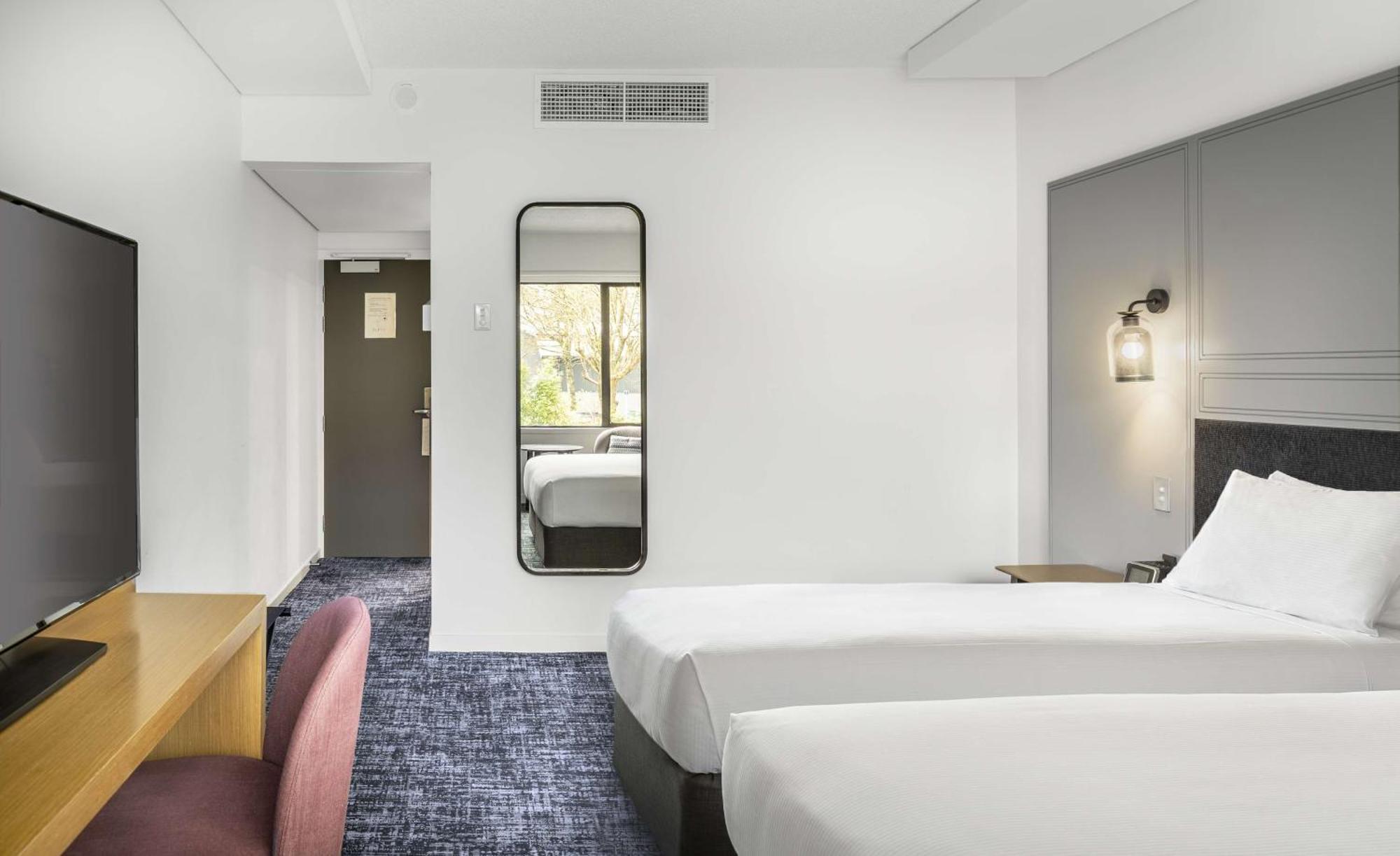 Chateau On The Park - Christchurch, A Doubletree By Hilton 4* Christchurch