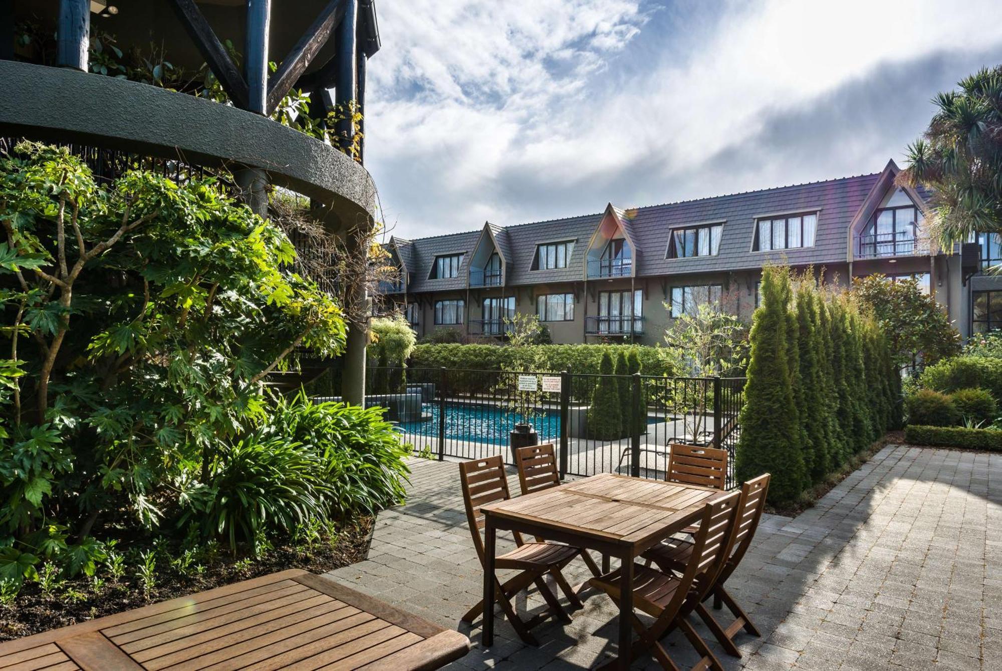 Chateau On The Park - Christchurch, A Doubletree By Hilton 4* Christchurch