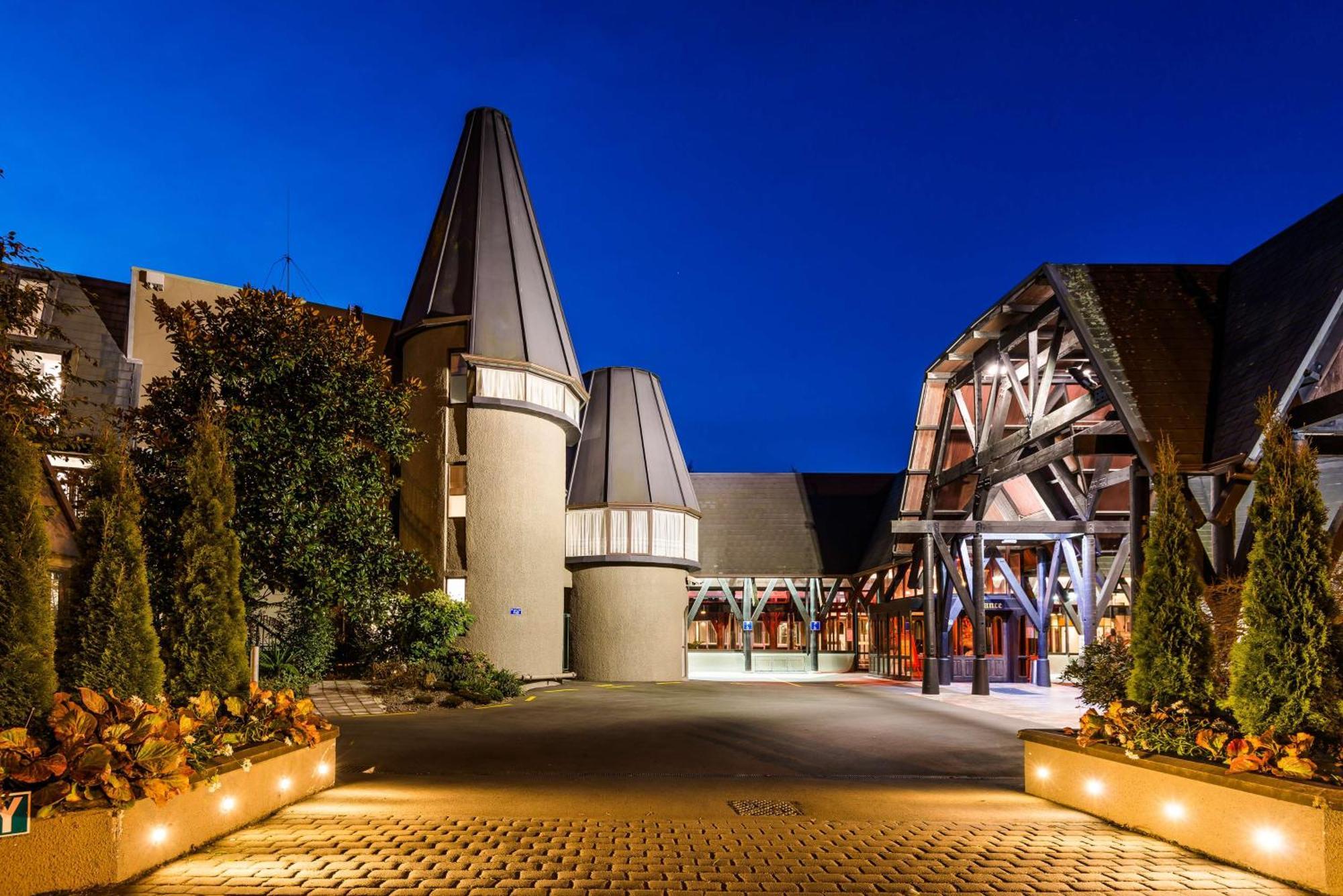Chateau On The Park - Christchurch, A Doubletree By Hilton Hotel