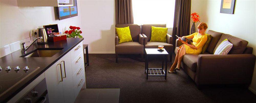Motel Airport Palms 4*