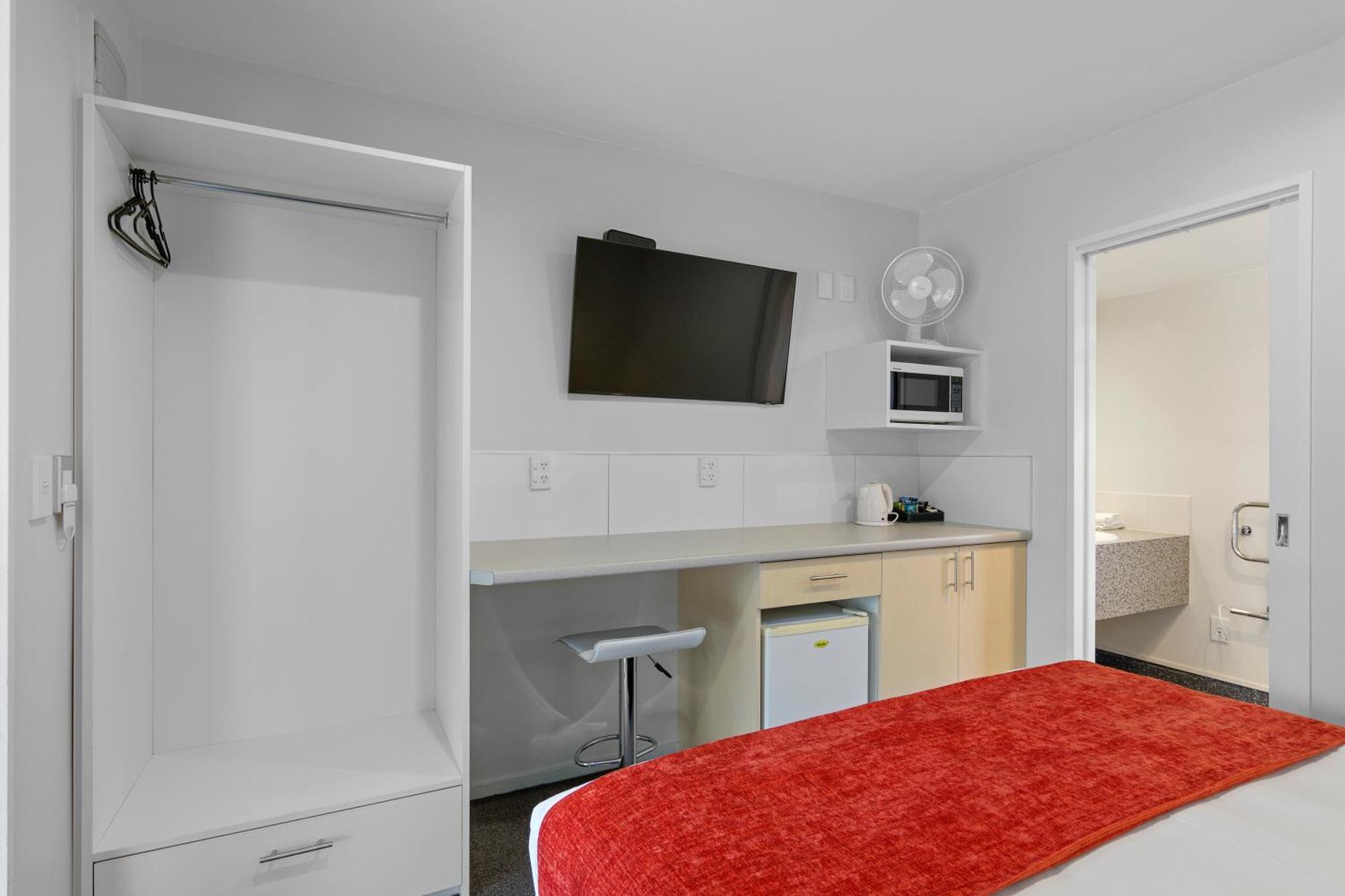 Bella Vista & Motel 4*