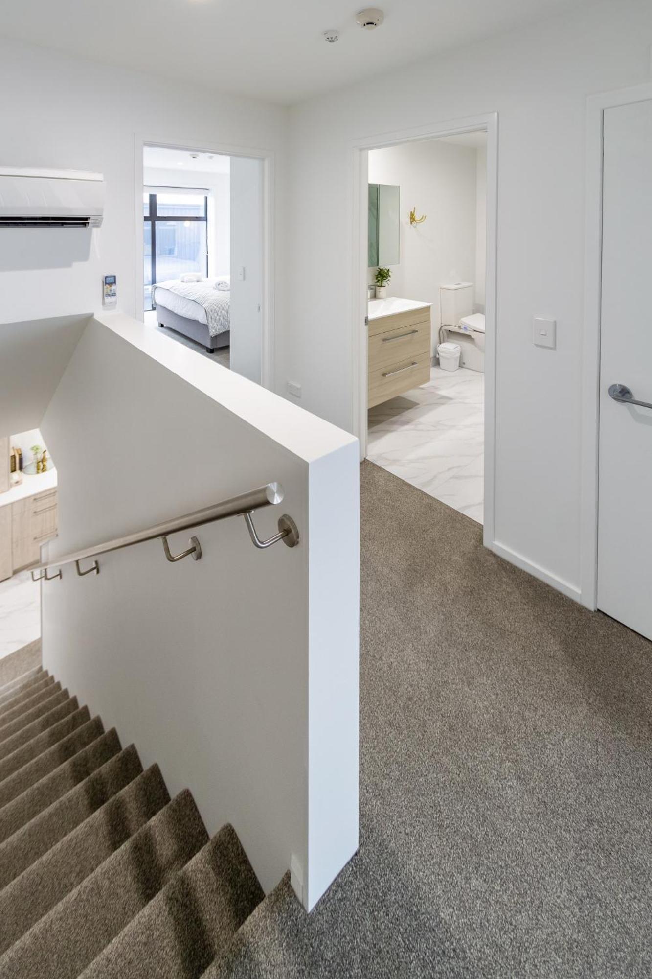 Apartment Greek Island Inspired 2 Bed 1 Bath Townhouse Christchurch