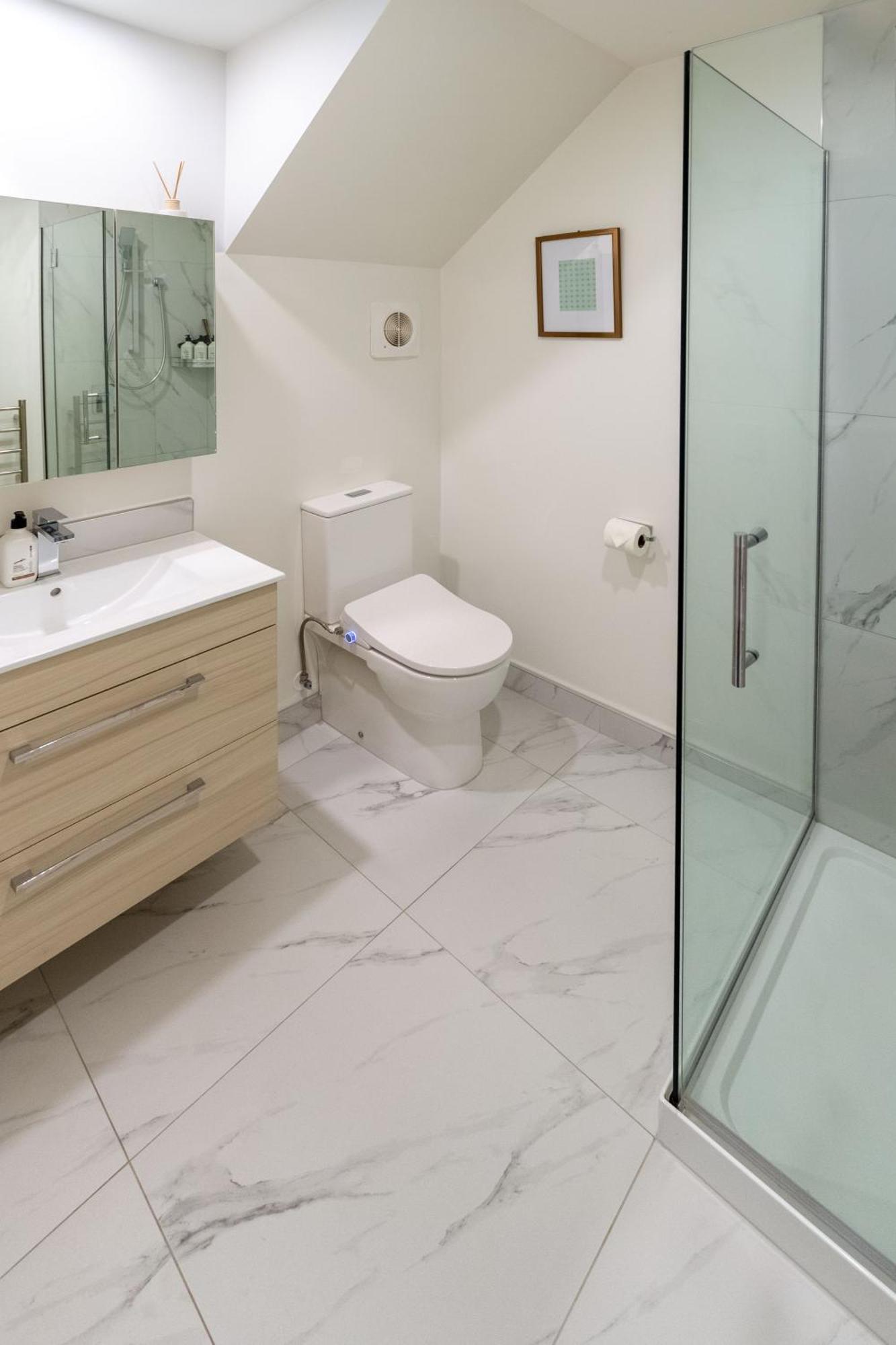 Executive On Lichfield Street - 2 Bed 2 Bath Christchurch