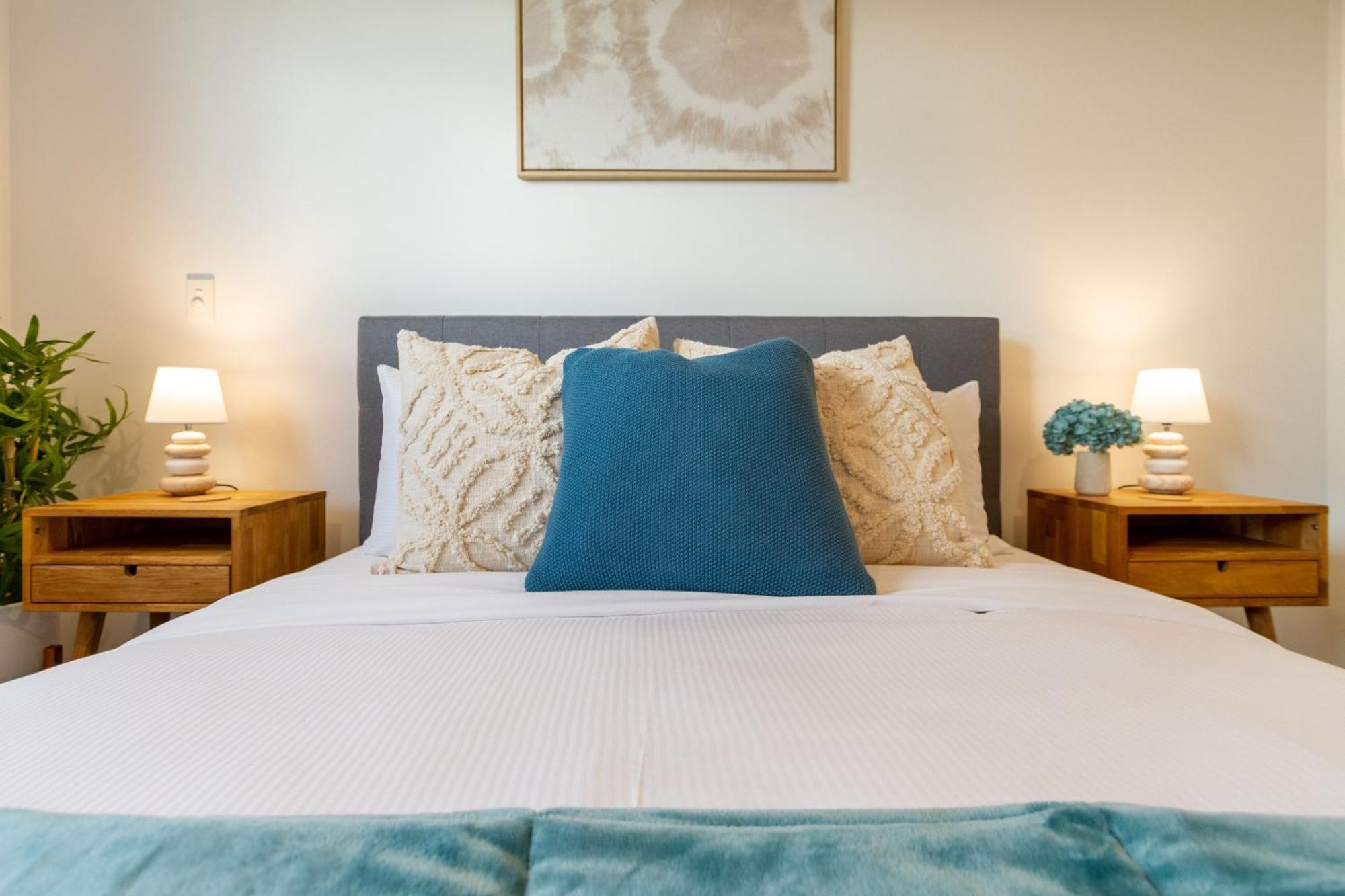 Apartment Executive On Lichfield Street - 2 Bed 2 Bath *
