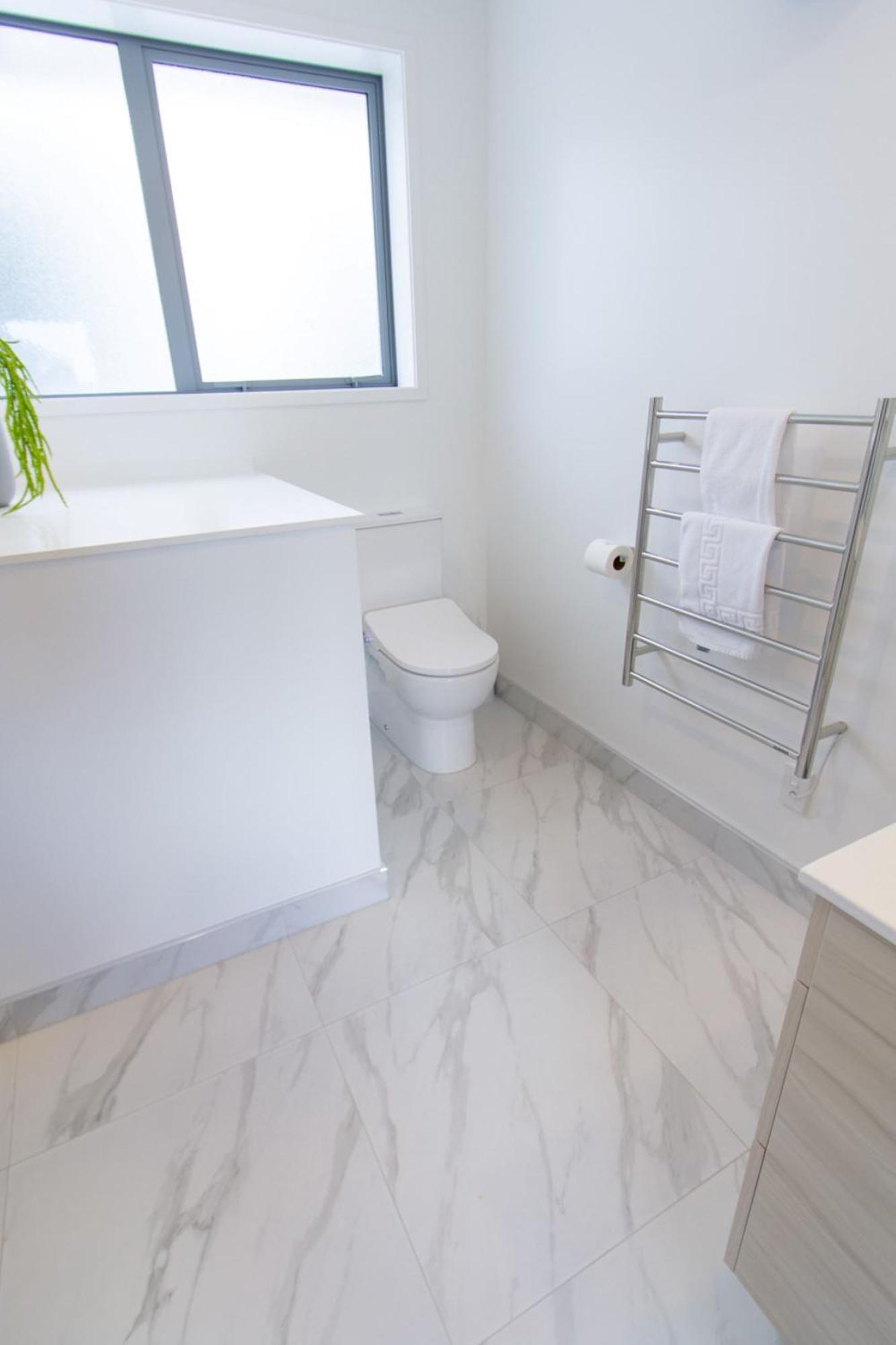 Apartment Vacation Riccarton 2 Bed 2 Bath W/carpark Christchurch