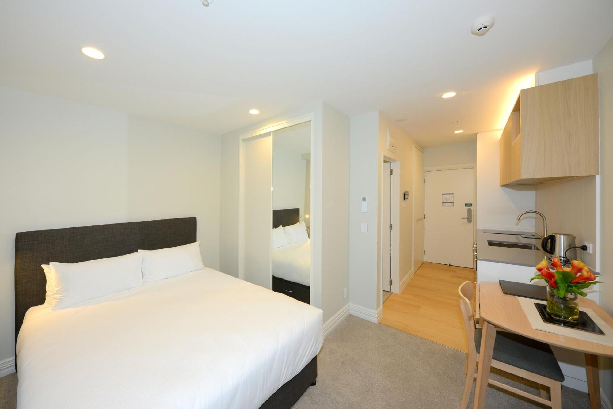 West Fitzroy 4*