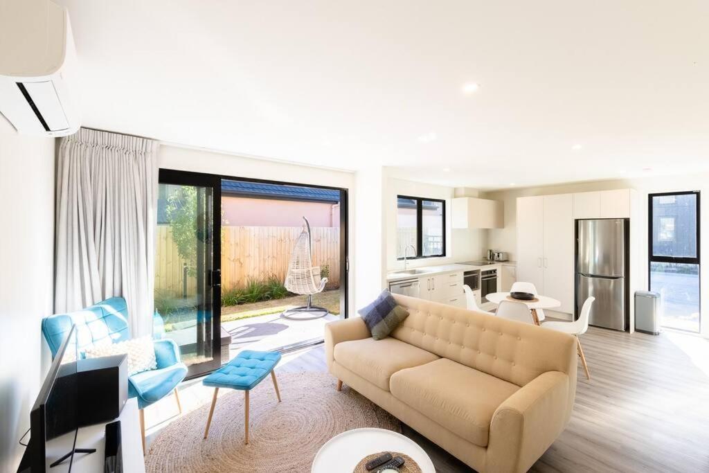 Apartment Brand New, Private & Townhouse Christchurch
