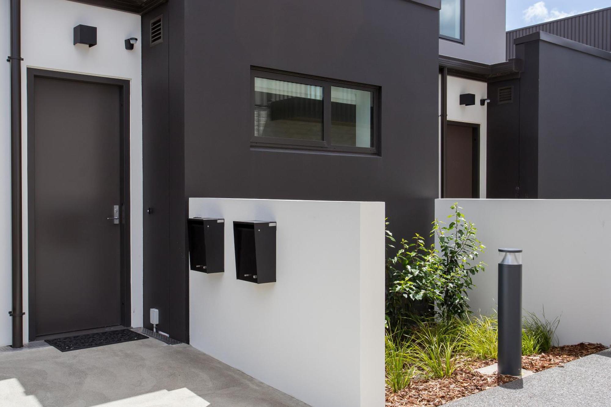 Location Location Location 2 Mins Cbd Free Parking