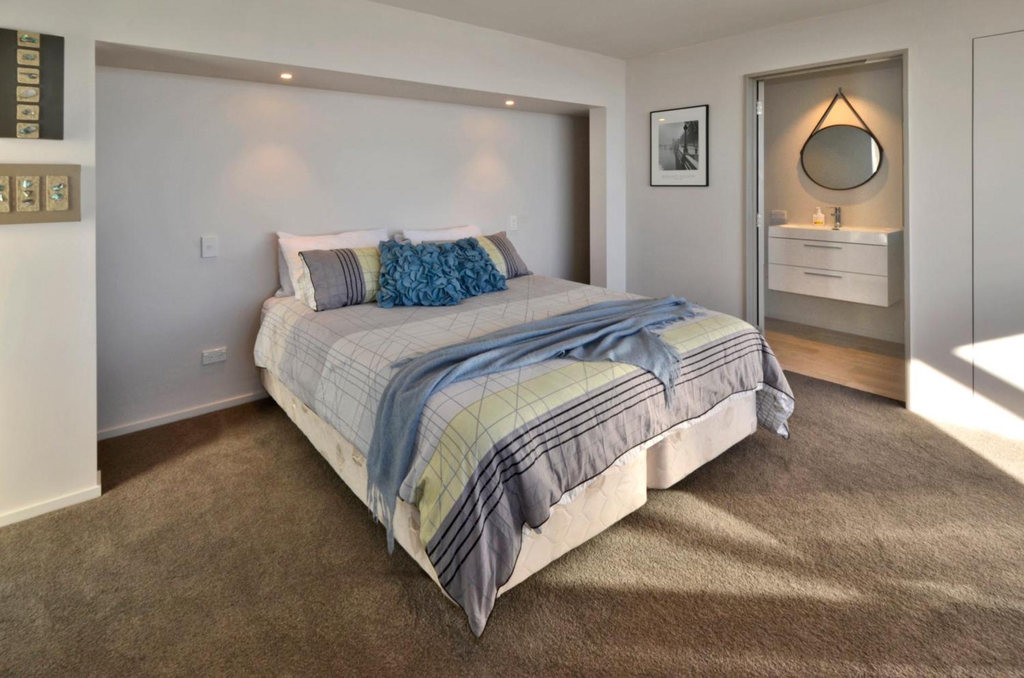 Panoramic Views And Complete Privacy Christchurch