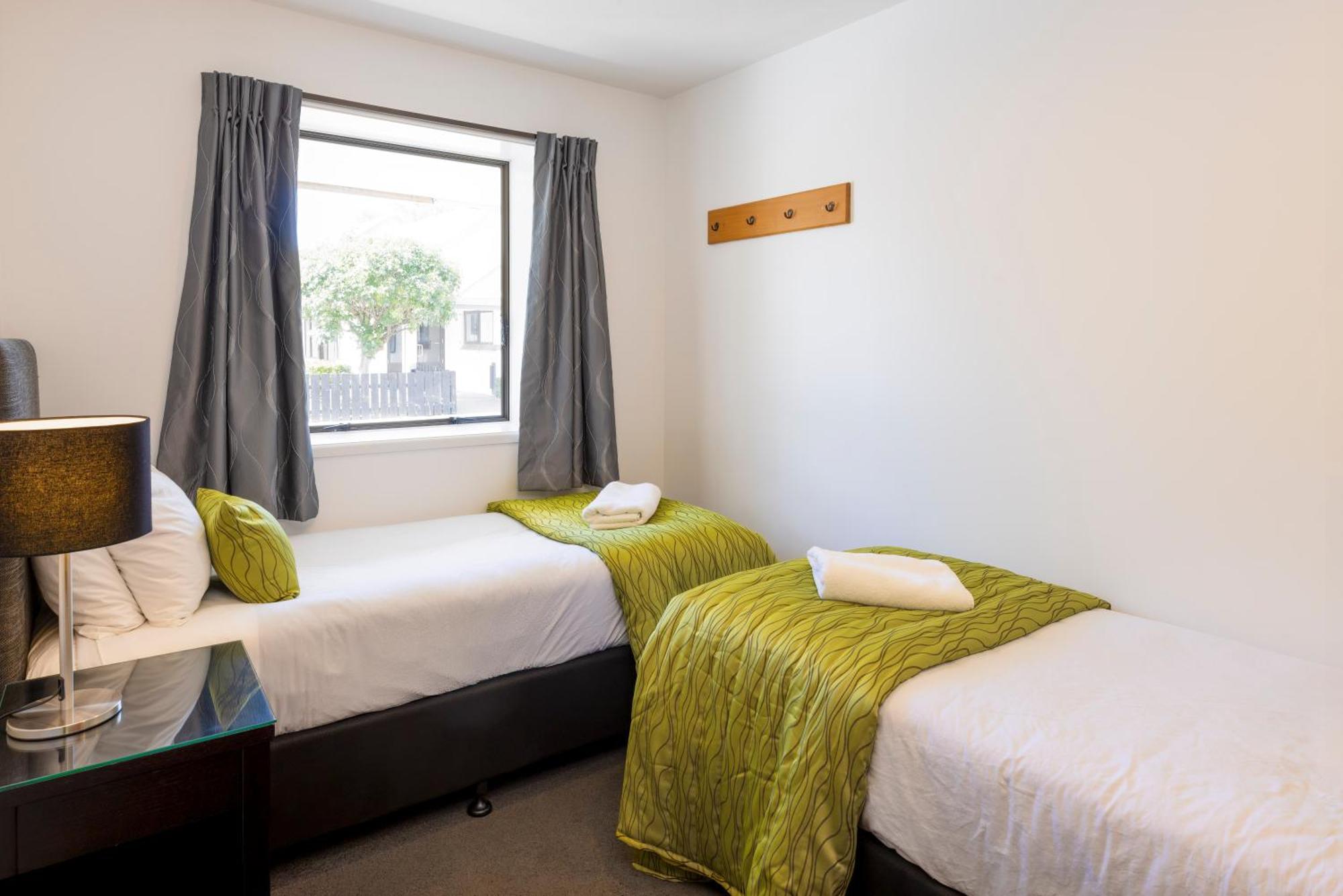 Hotel Airport Gateway Motor