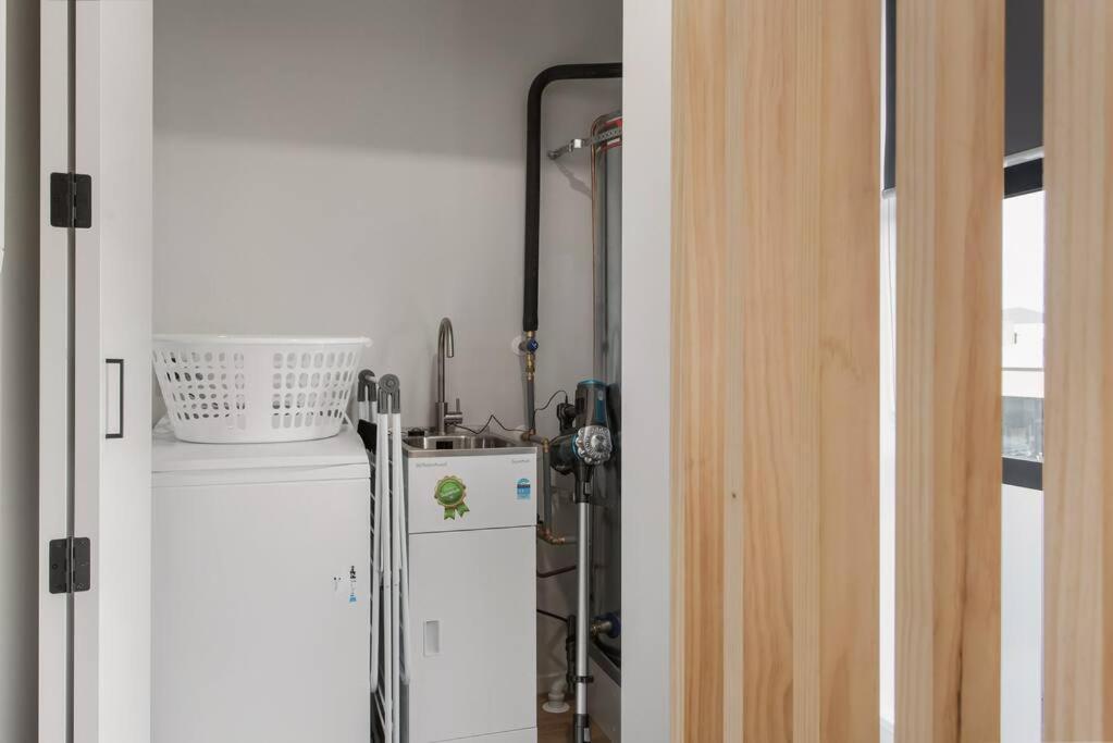 Apartment Great Deals At New Upmarket Appt *