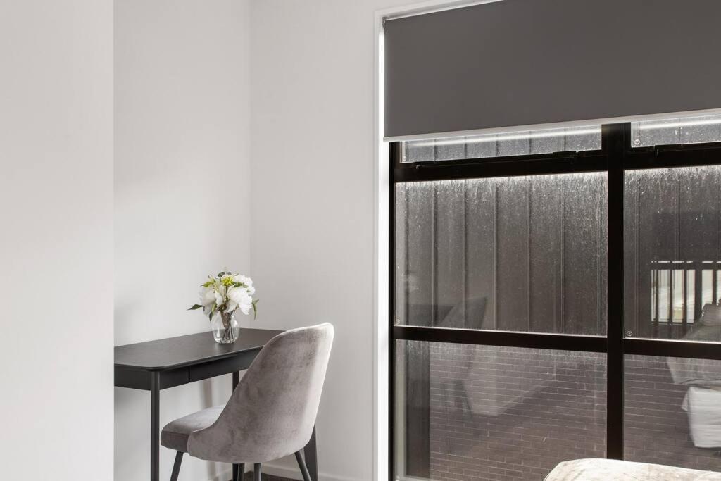 Great Deals At New Upmarket Appt * Christchurch