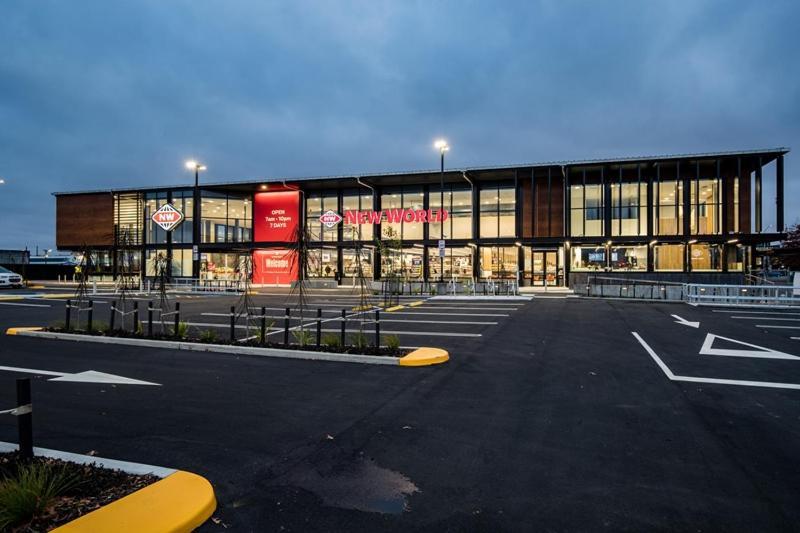 Trendy Ground Floor - Central, Cafes