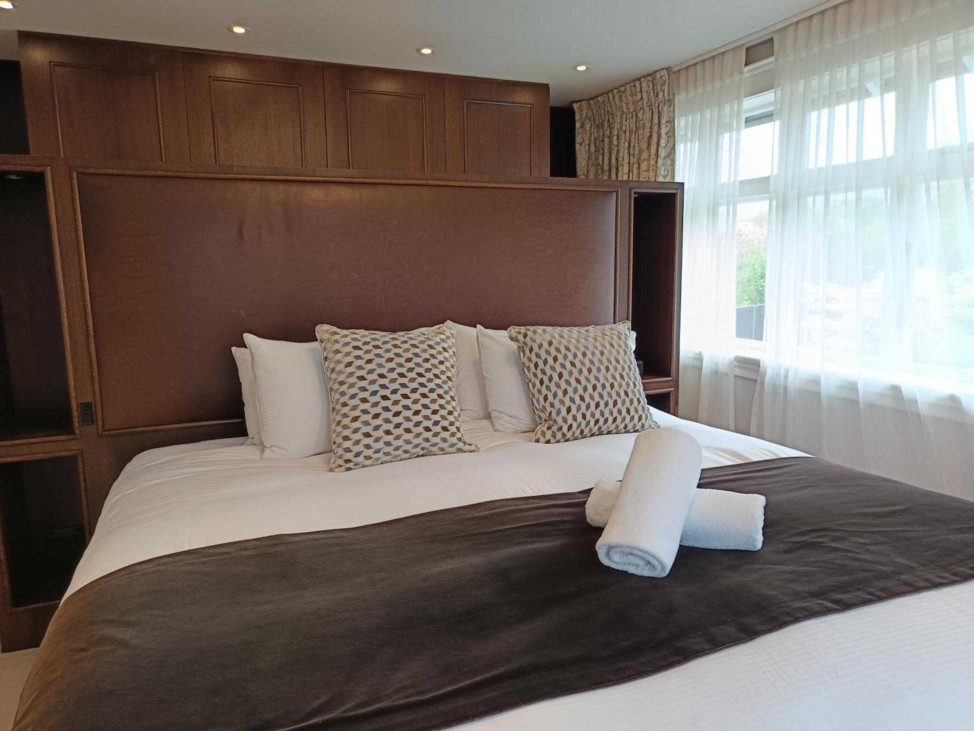 Hackthorne Gardens Luxury 5* Christchurch