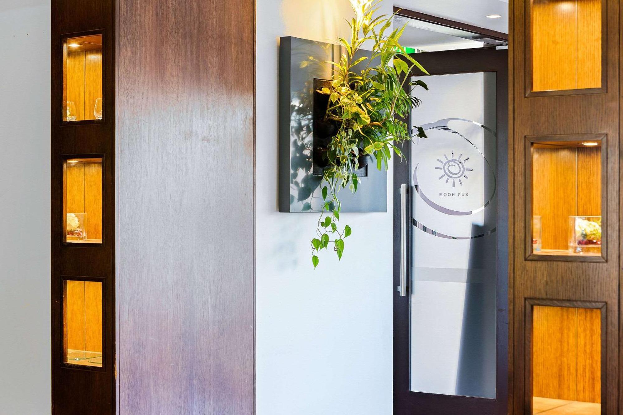 Hotel Elms Christchurch, Ascend Collection