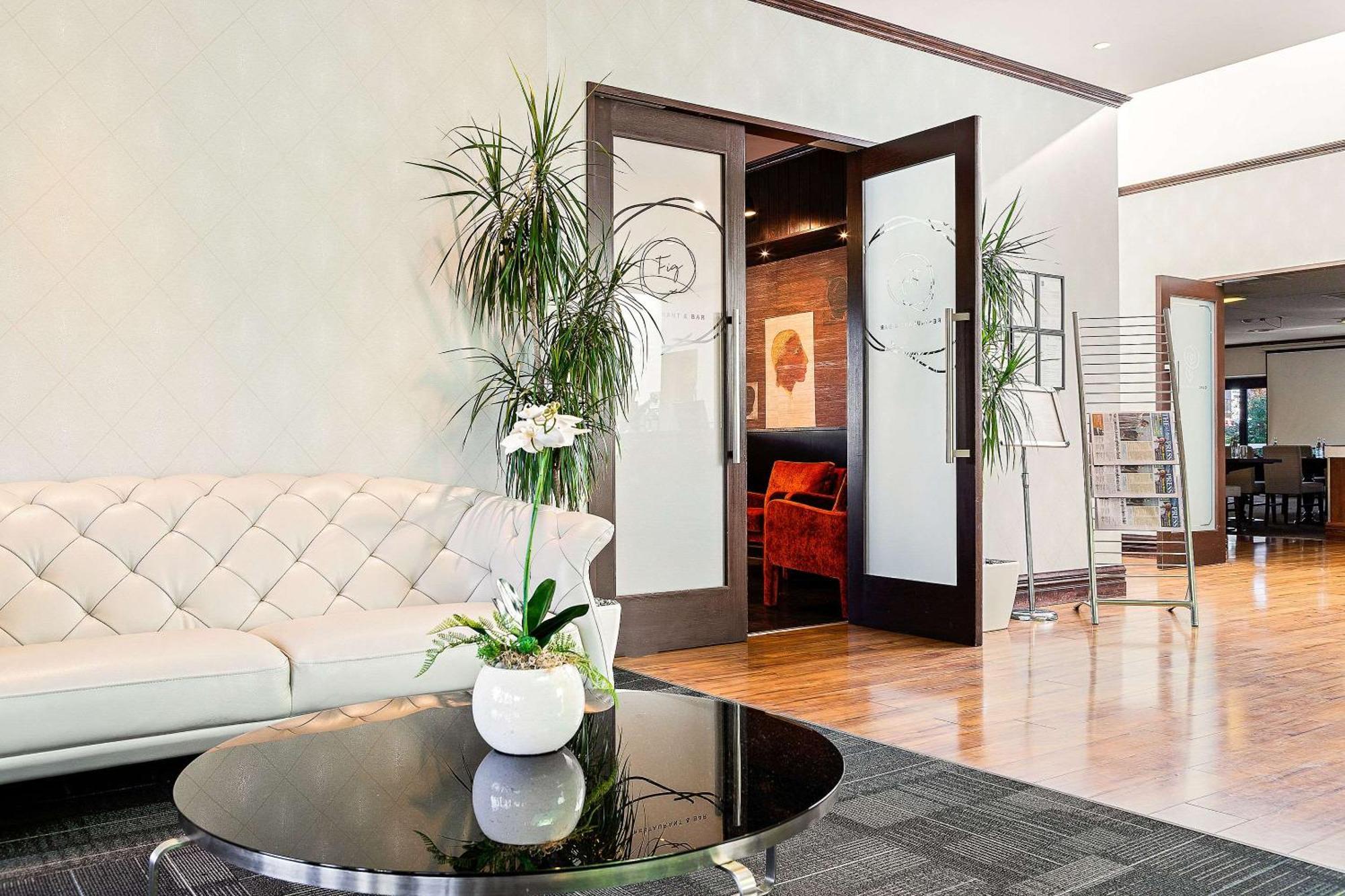 Elms Christchurch, Ascend Collection Hotel