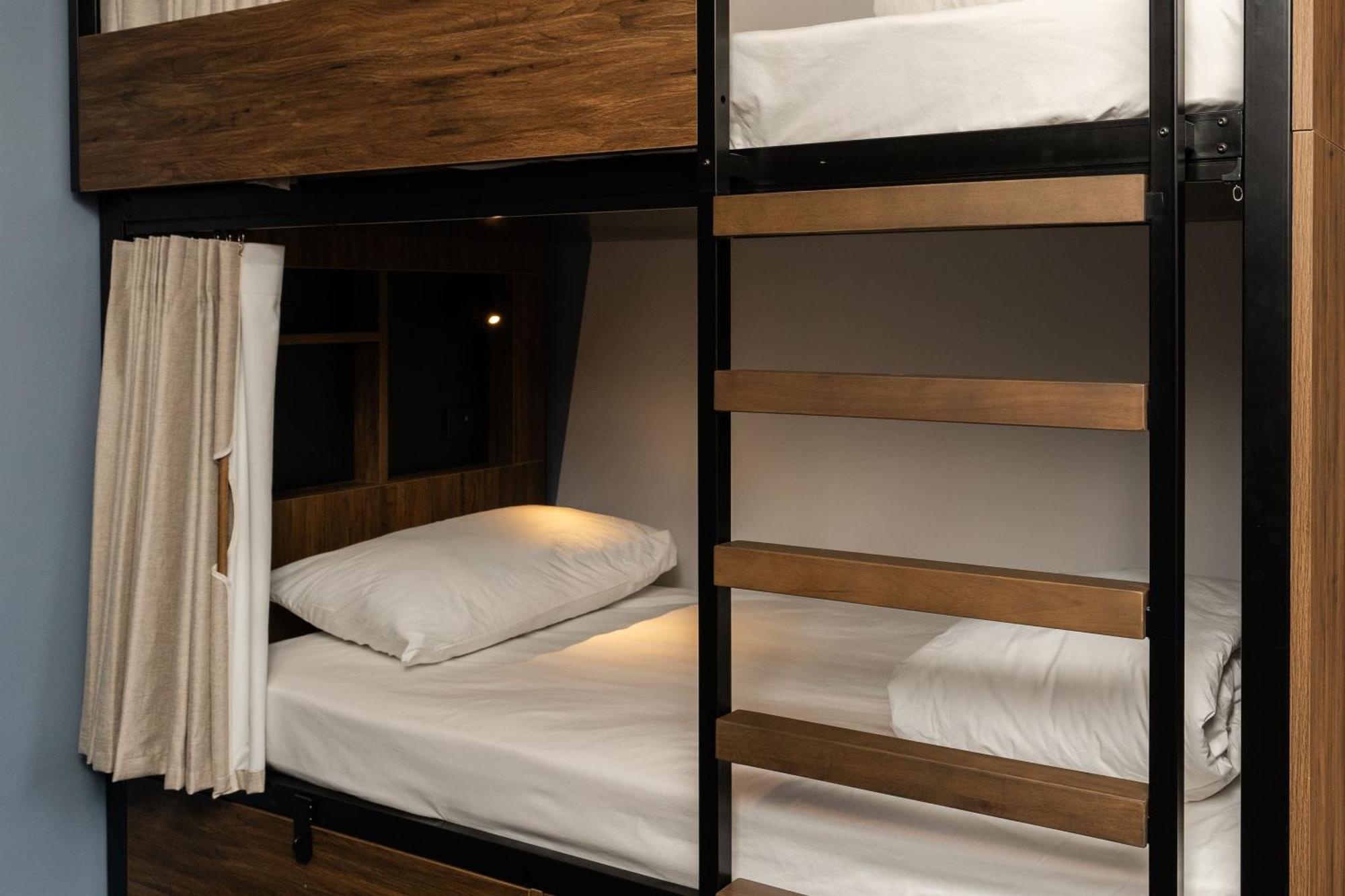 Haka House Hostel *
