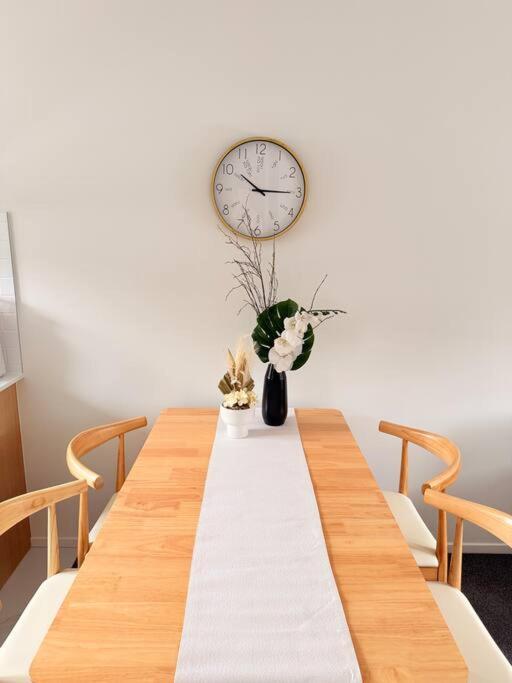 Tranquil 3 Bed Minutes To Cbd And Arena, Sleeps 7 * Christchurch