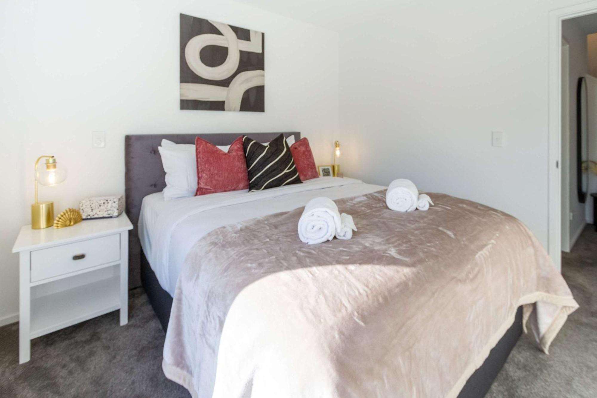 Cbd 2br With Backyard - Walk Everywhere * Christchurch