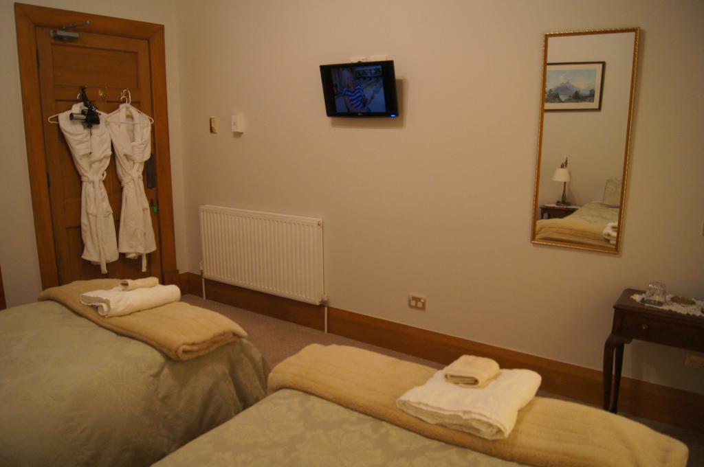 Belmont On Harewood Bed & Breakfast