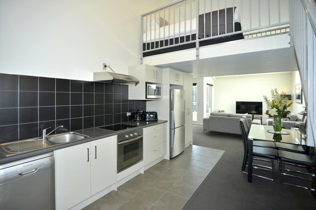 Southwark & 4* Christchurch
