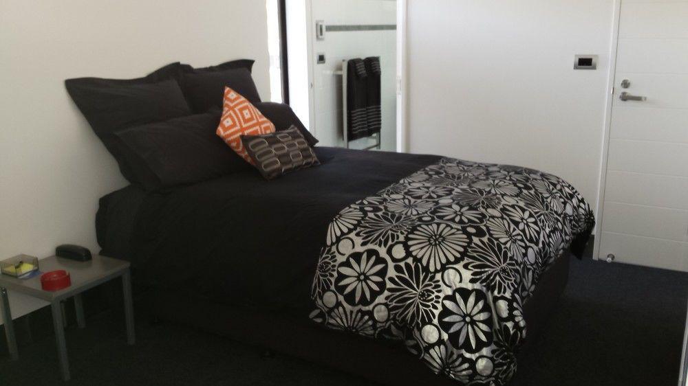 Sumner Re Treat Aparthotel 5*