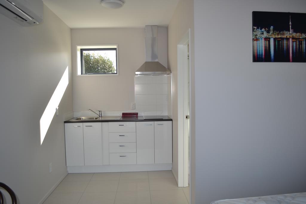 319 Addington