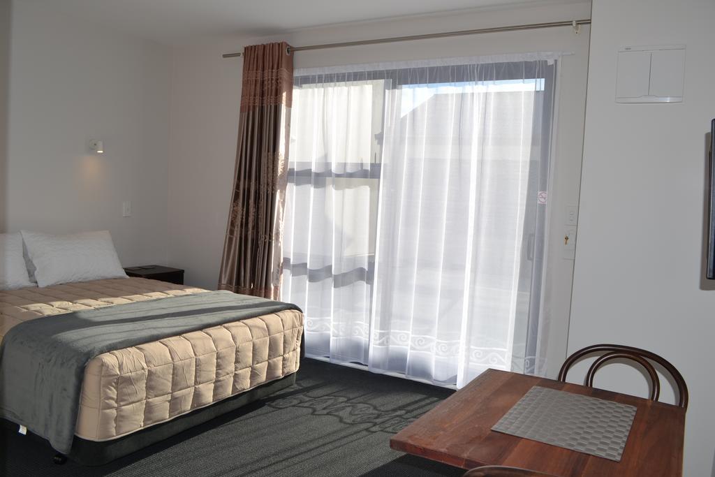 Motel 319 Addington