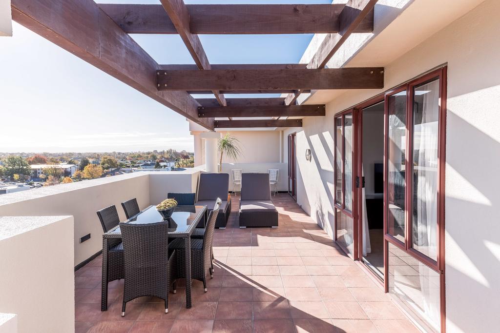 Fino Hotel & Suites Hotel