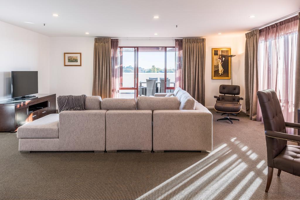 Hotel Fino Hotel & Suites