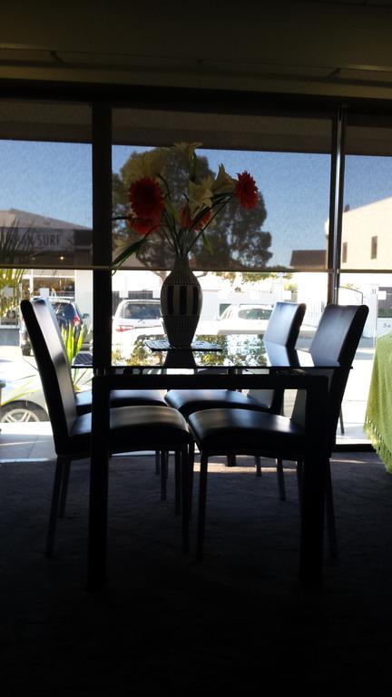 Sumner Re Treat Aparthotel