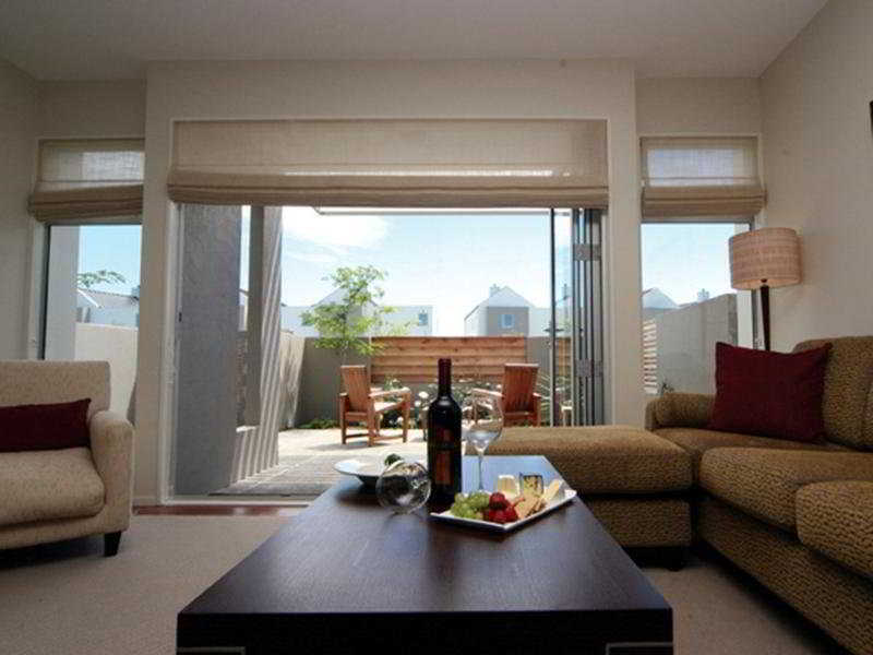 Hotel Peppers Clearwater 4*