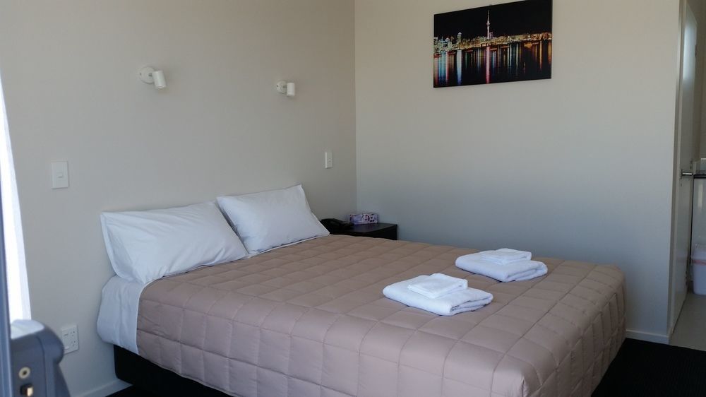 Motel 319 Addington