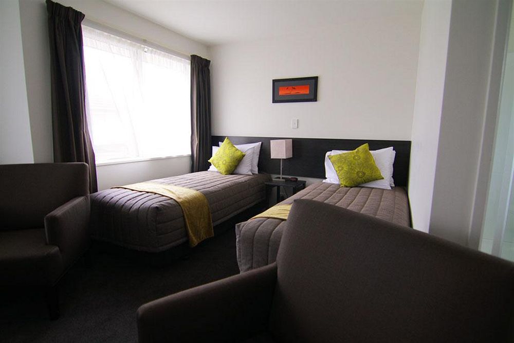 Airport Palms 4*